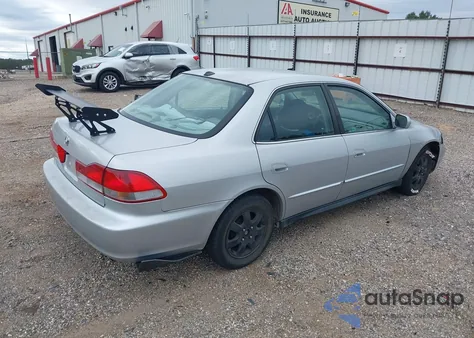 2001 Honda Accord 2.3 Lx from USA, damaged, VIN 1HGCG56421A080494